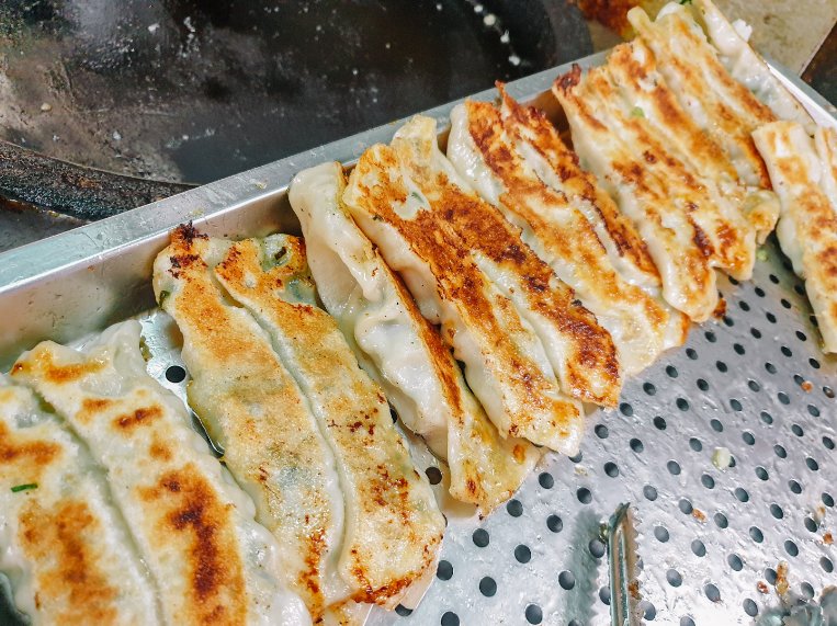 西門店小二，開店50年人氣小吃店！不到百元排骨飯人氣必吃/外帶 @女子的休假計劃