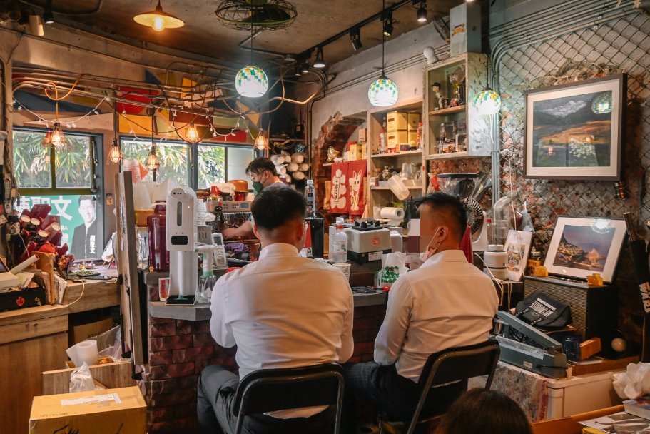 【台北不限時咖啡廳】點38 CAFE：7:38開賣，眼前就是台北101從早晨看到夜晚。 @女子的休假計劃
