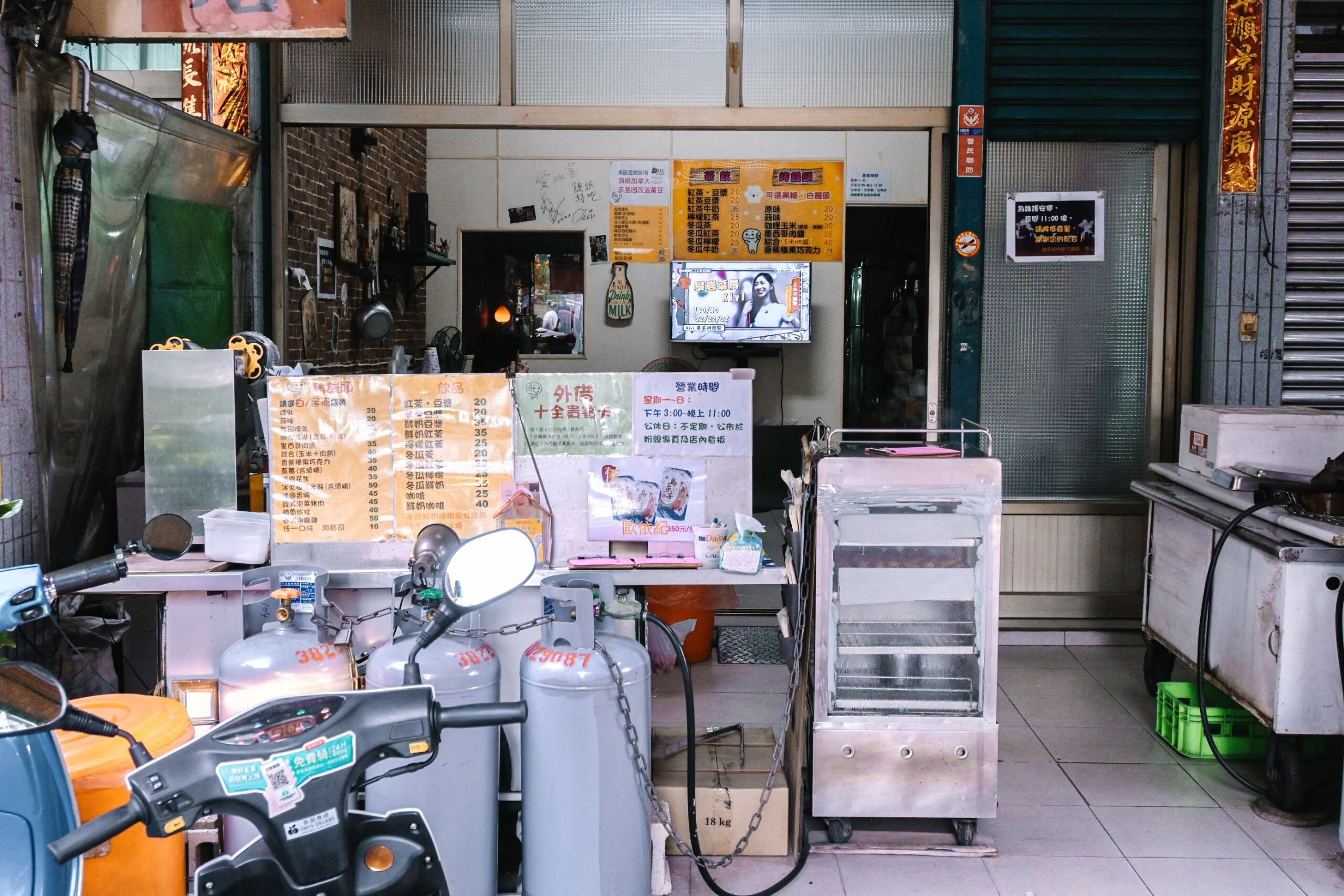 路邊碳烤手工饅頭超創意！冰火提拉米酥饅頭吃過沒？/外帶 @女子的休假計劃