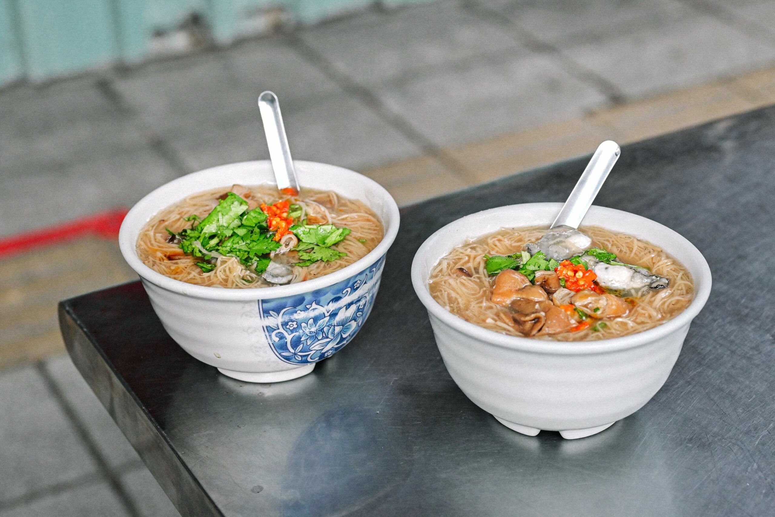 深丘大腸蚵仔麵線｜料多實在加點辣更美味(外帶) @女子的休假計劃