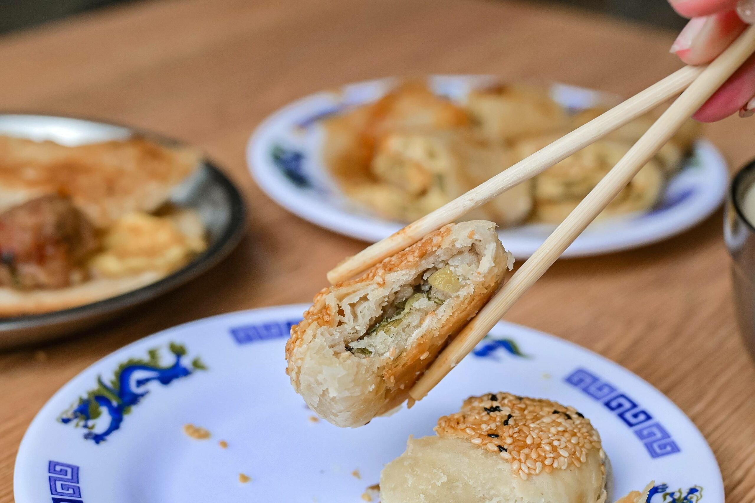 【台北早餐】秦小姐豆漿店，超人氣必點推薦獅子頭、豇豆蛋餅、鹹豆漿(外帶) @女子的休假計劃