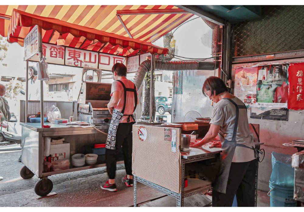 可口山東餡餅｜20多年老店，每顆15元銅板價，好吃又便宜【花蓮美食】 @女子的休假計劃