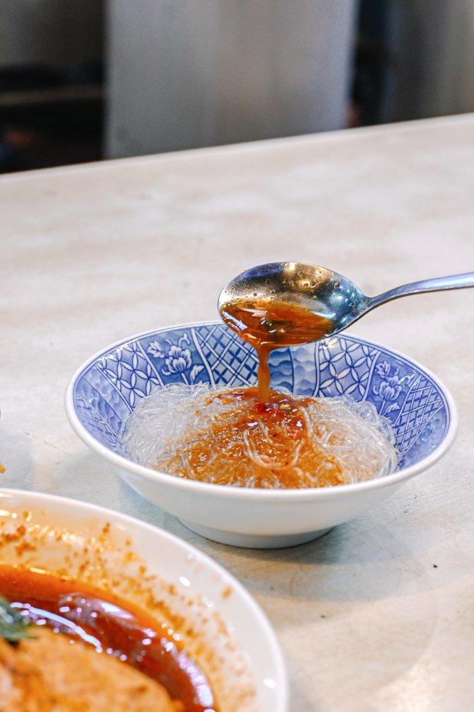 臭老闆現蒸臭豆腐｜素食/南機場夜市米其林必比登推薦(外帶) @女子的休假計劃