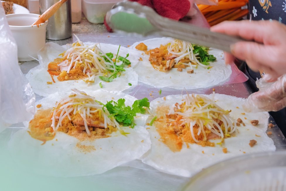 源珍潤餅捲：50年老店板橋在地銅板美食排隊小吃，獨家咖哩口味潤餅/板橋江子翠美食 @女子的休假計劃