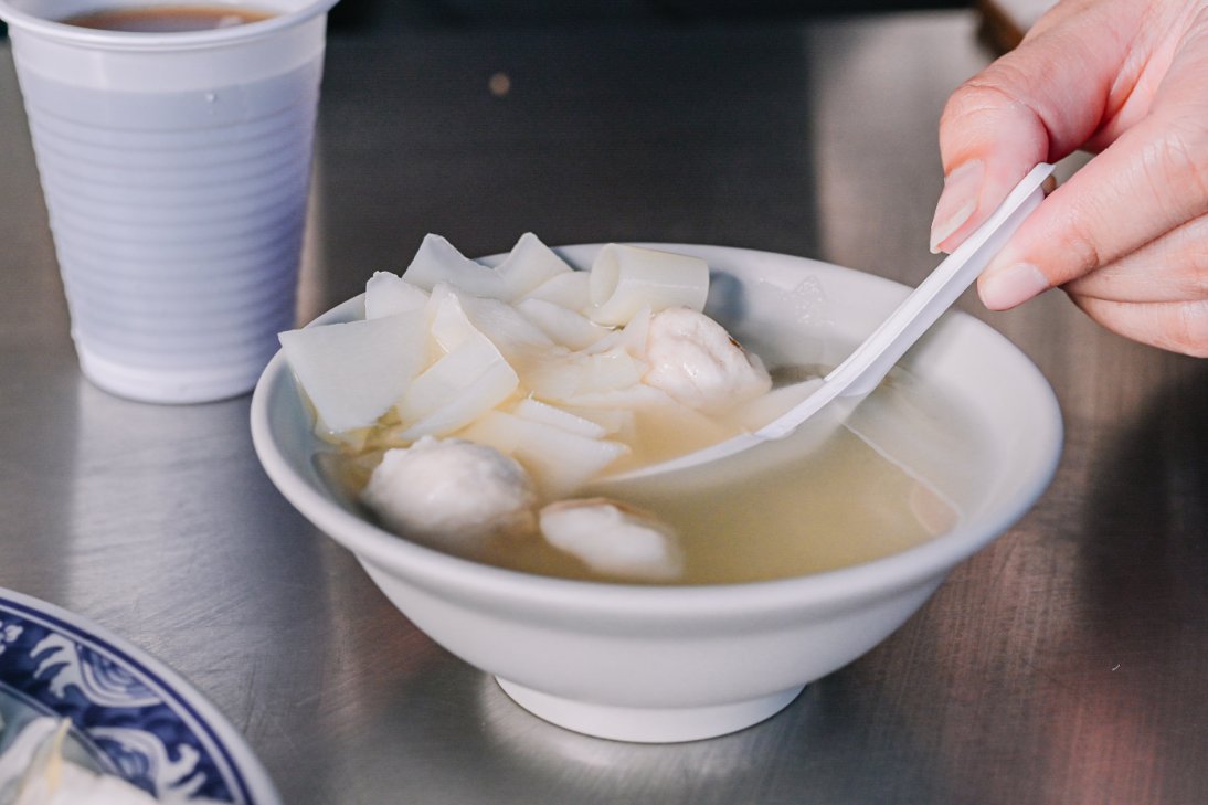 花蓮水尾臭豆腐｜紅茶免費喝，熱湯加5元免費續(外帶) @女子的休假計劃