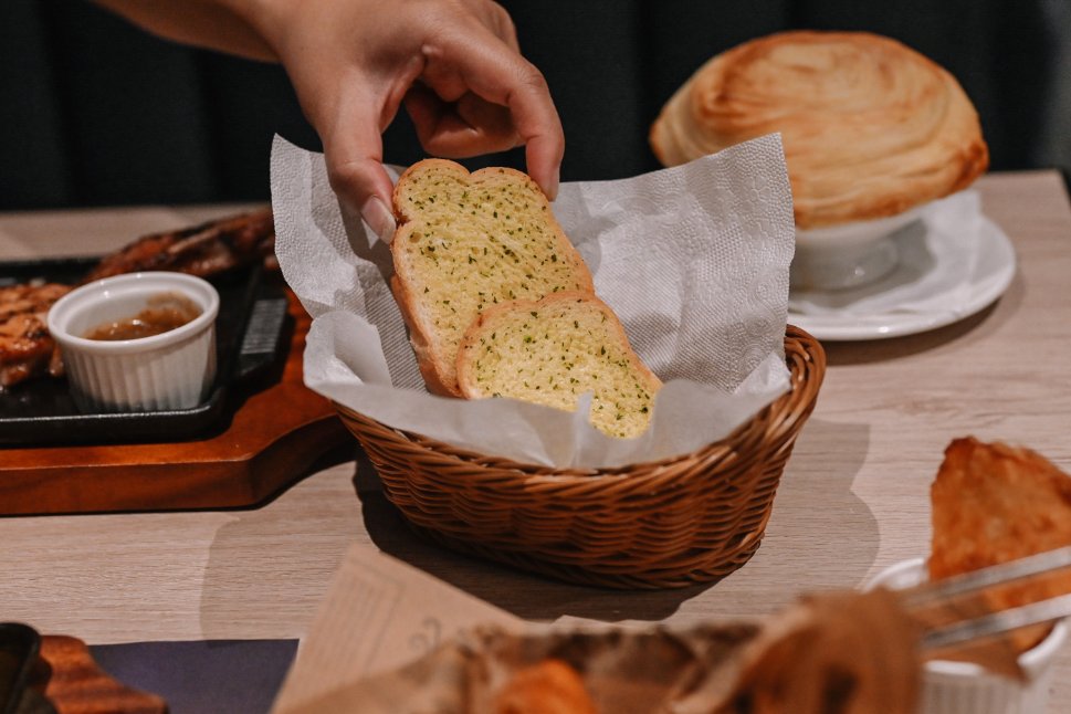 【台北美食】瀧厚炙燒熟成牛排復北店，主餐超平價只要290元起還享UCC咖啡、汽水、湯品免費吃到飽喝到飽/外帶 @女子的休假計劃