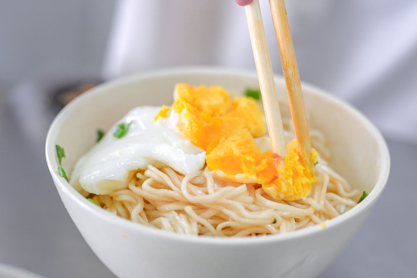 福州乾拌麵｜在地人都是點一套配小菜/中和環球美食(外帶) @女子的休假計劃