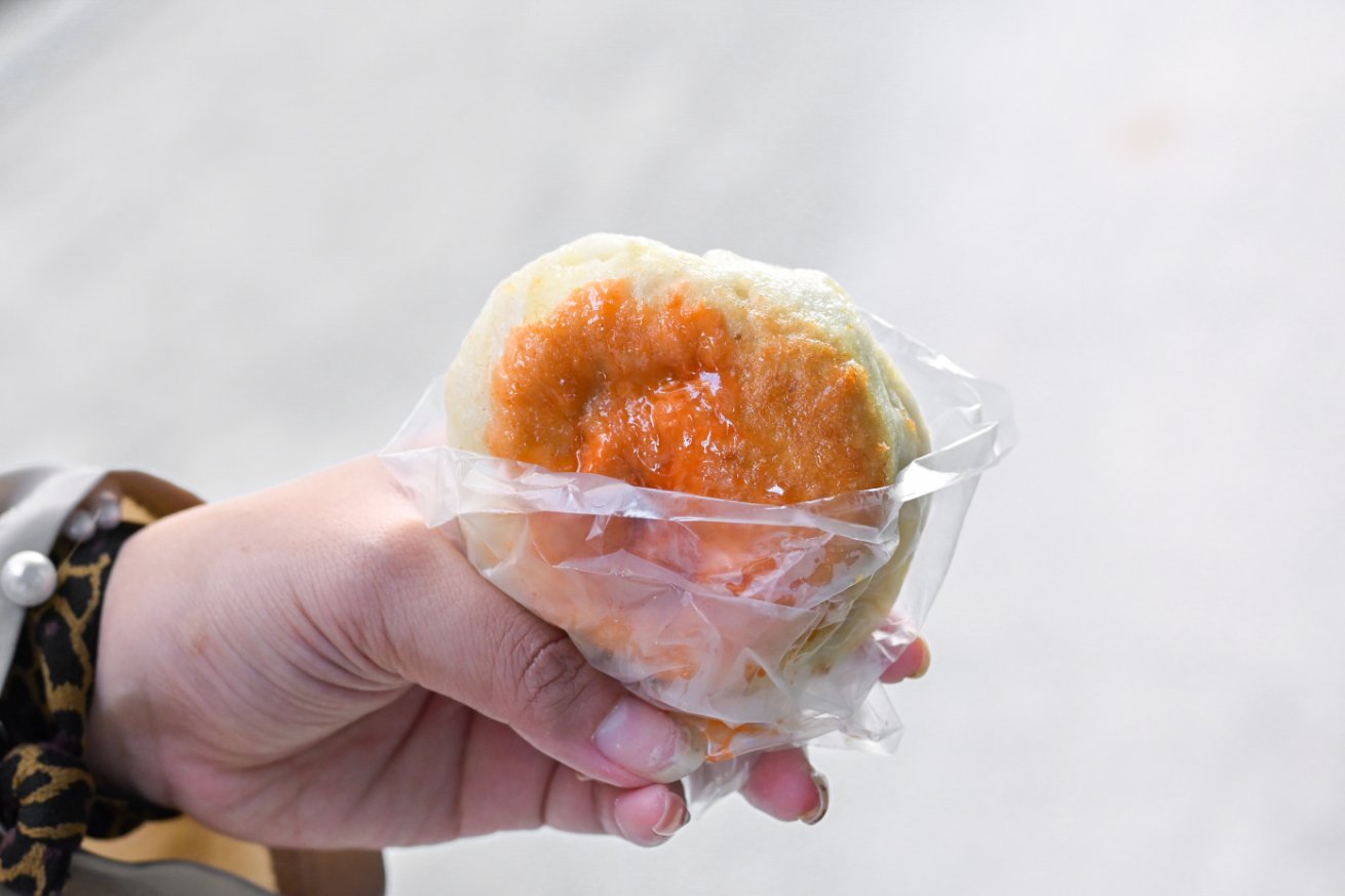 科博館水煎包｜50年排隊美食老店，激推30元潛艇堡神級美味(外帶) @女子的休假計劃