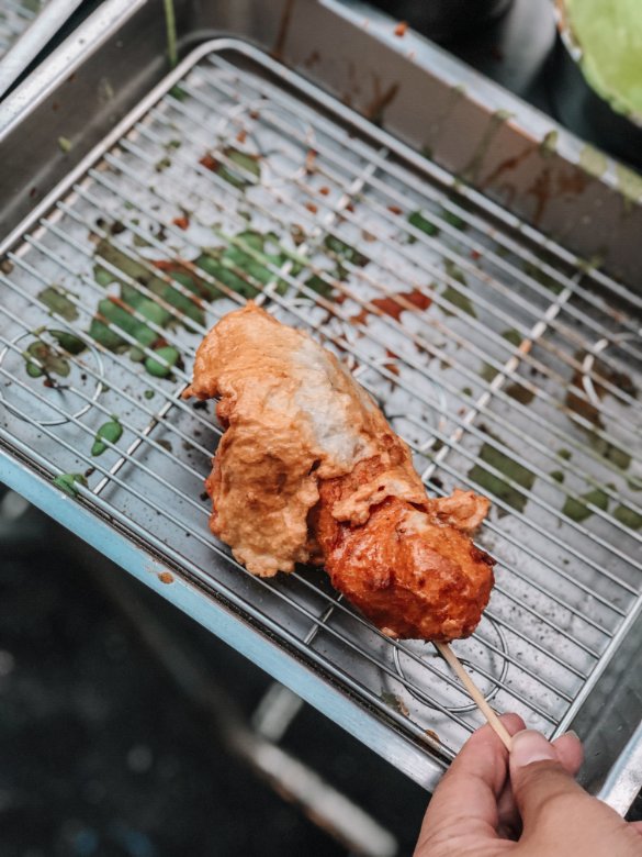 東港旗魚串｜20年在地老店旗魚黑輪串(外帶) @女子的休假計劃