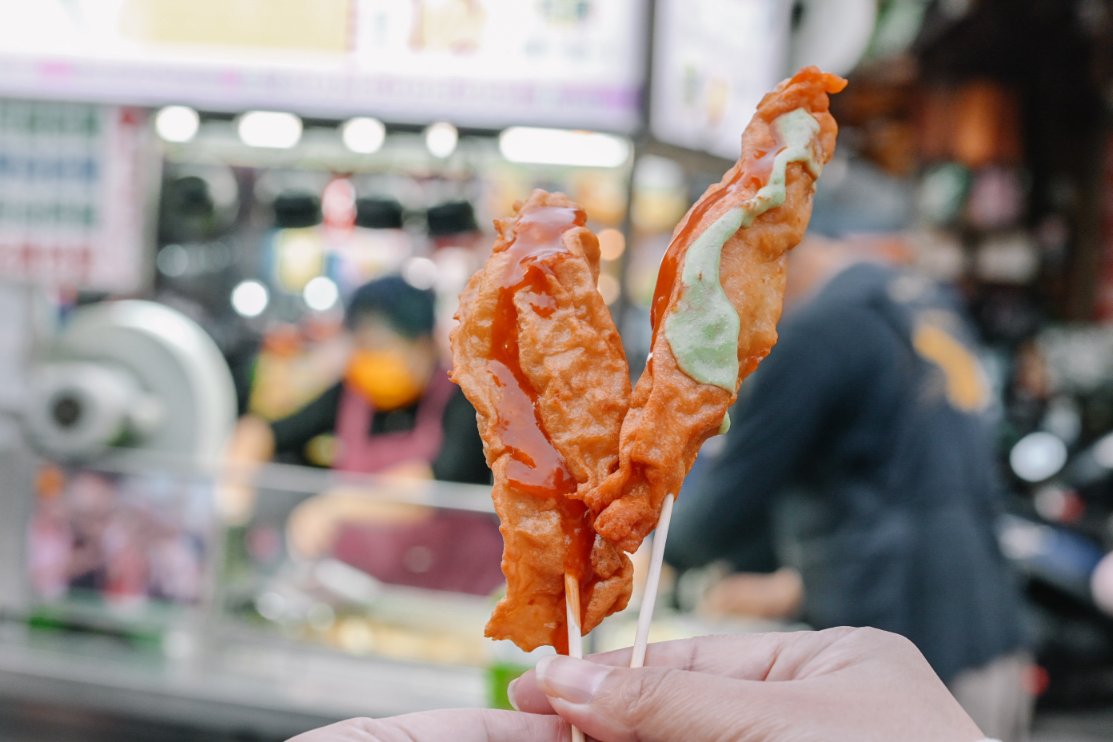 東港旗魚串｜20年在地老店旗魚黑輪串(外帶) @女子的休假計劃