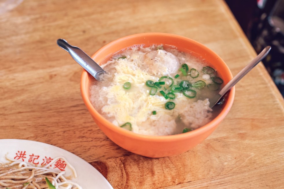 洪記涼麵｜超人氣排隊名店在地人推薦美食 (外帶) @女子的休假計劃