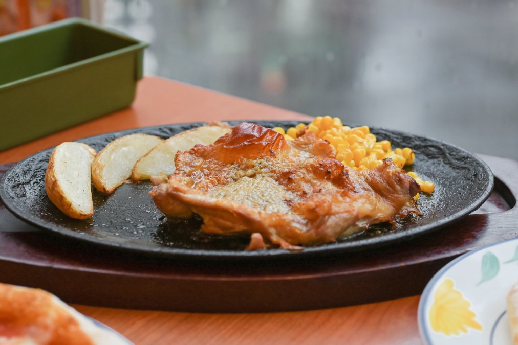 薩莉亞板橋府中店｜PIZZA60元，商業午餐義大利麵110元，不限時日式義大利餐廳/板橋美食外帶 @女子的休假計劃