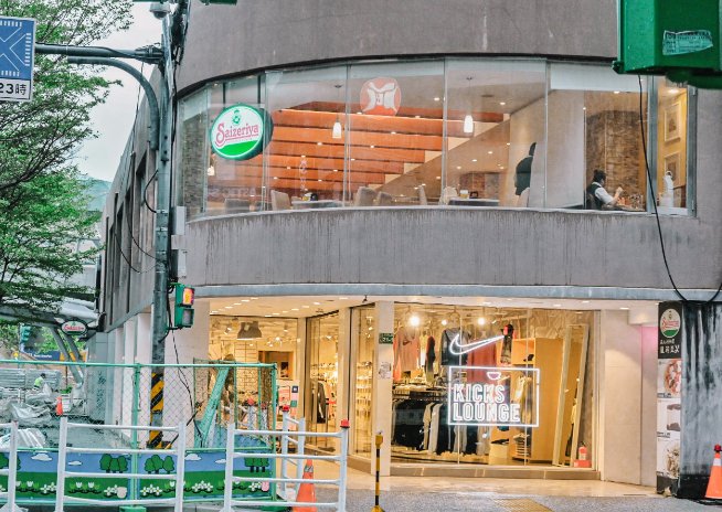 薩莉亞板橋府中店｜PIZZA60元，商業午餐義大利麵110元，不限時日式義大利餐廳/板橋美食外帶 @女子的休假計劃