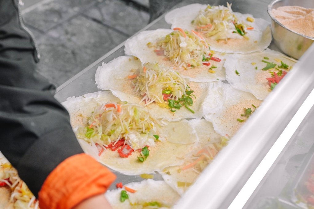 阿霞潤餅｜每天只賣三小時超人氣排隊30年老店排隊美食(外帶) @女子的休假計劃