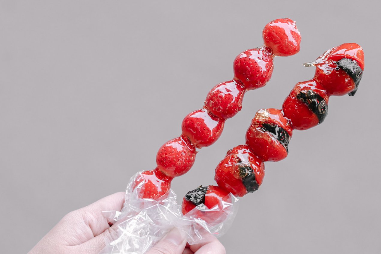 鳥來伯糖葫蘆 | 排隊美食糖葫蘆25元草莓最受歡迎(外帶) @女子的休假計劃