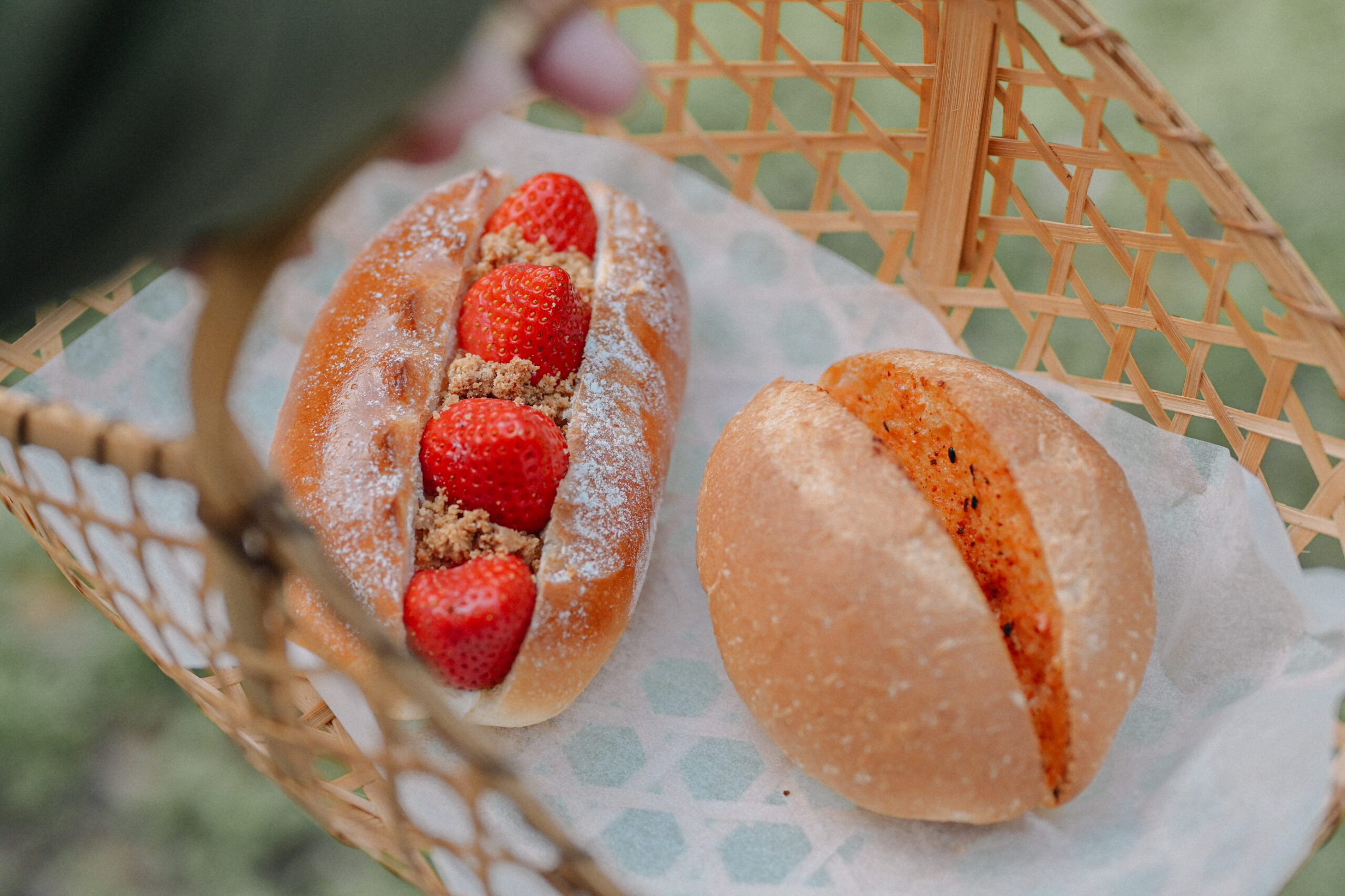 FlourishBakery花咲：冬季限定草莓大亨堡麵包出爐，不限時咖啡廳/外帶 @女子的休假計劃