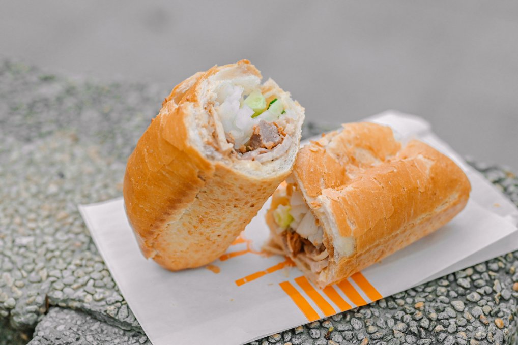 育婷越南法國麵包｜外酥內軟手工自製25元法國麵包排隊美食(外帶) @女子的休假計劃