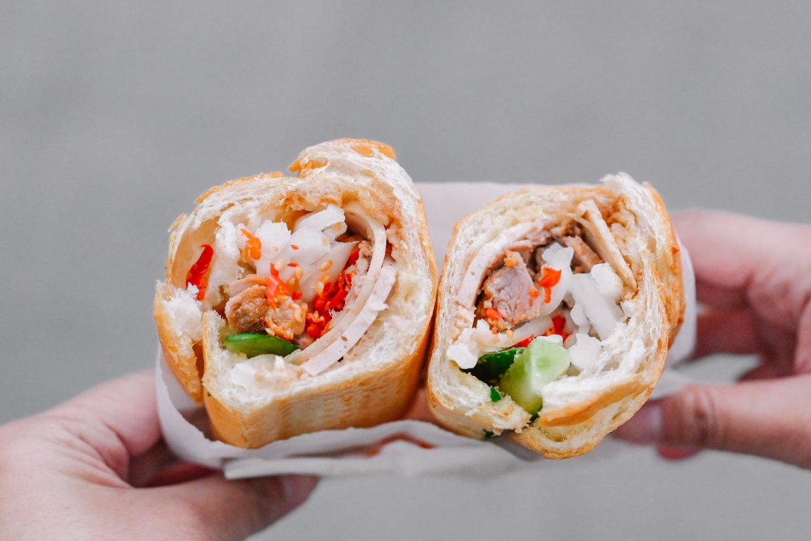 育婷越南法國麵包｜外酥內軟手工自製25元法國麵包排隊美食(外帶) @女子的休假計劃