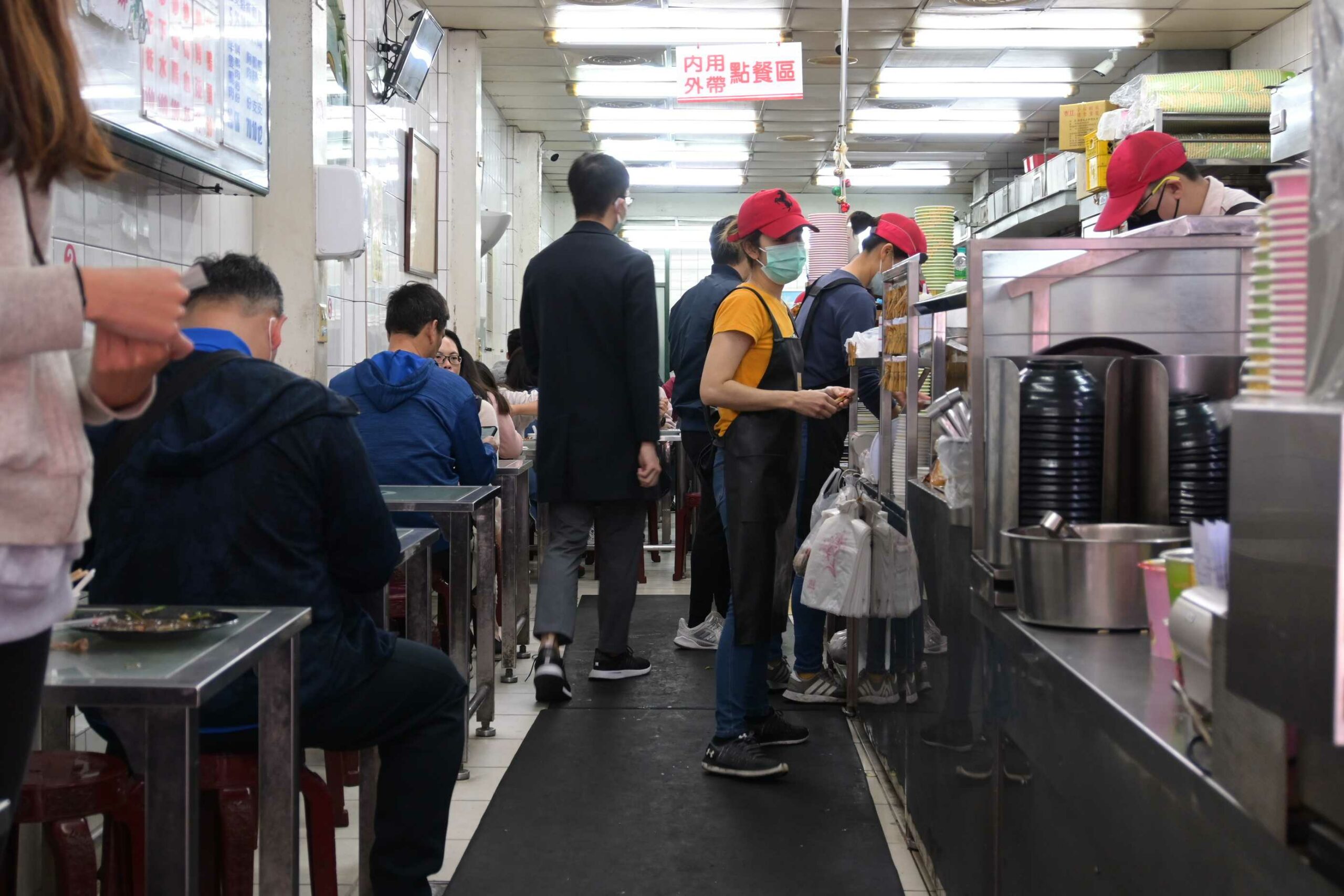 許二姊鴨肉許 | 營業至凌晨兩點鴨肉專賣店，炒鴨血人氣必吃(外帶) @女子的休假計劃