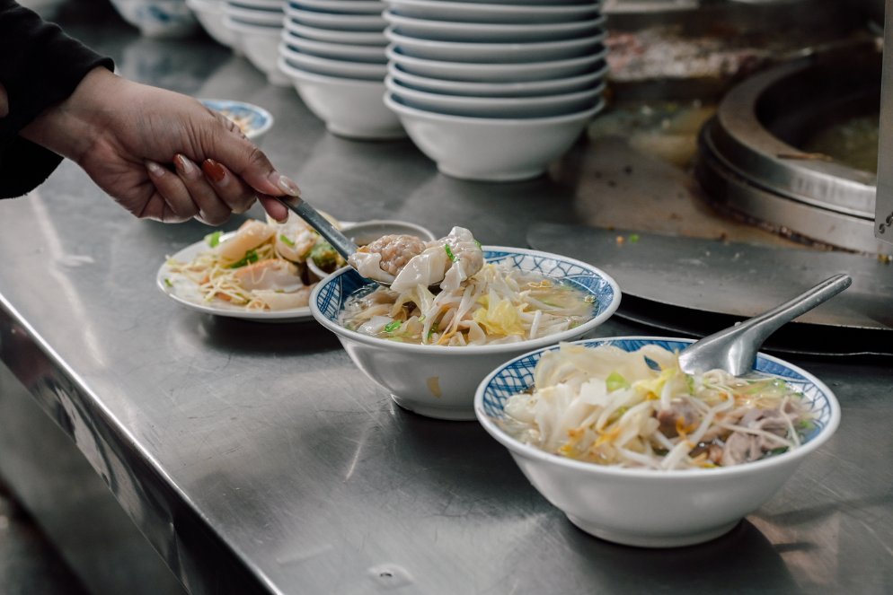 中義街烏醋乾麵｜40年在地人氣麵店，當男人戀愛時拍攝場景(外帶) @女子的休假計劃