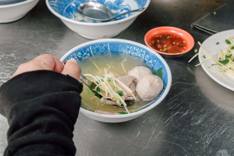 中義街烏醋乾麵｜40年在地人氣麵店，當男人戀愛時拍攝場景(外帶) @女子的休假計劃