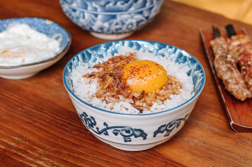 鼎富發豬油拌飯：台南傳統小吃豬油拌飯加生蛋黃很銷魂古早味/外帶 @女子的休假計劃