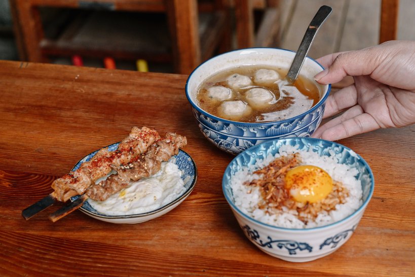 鼎富發豬油拌飯｜古早味傳統小吃豬油拌飯加生蛋黃有夠好吃(菜單) @女子的休假計劃