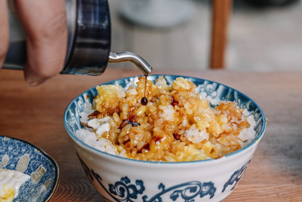 鼎富發豬油拌飯｜古早味傳統小吃豬油拌飯加生蛋黃有夠好吃(菜單) @女子的休假計劃