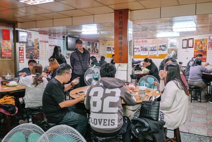 【新竹美食】西市汕頭館總店，自製沙茶醬美味汕頭溫體牛火鍋/食尚玩家推薦 @女子的休假計劃