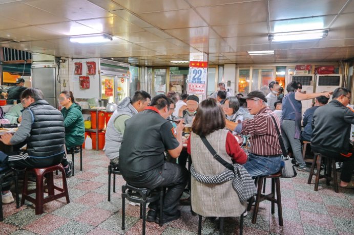 西市汕頭館總店｜自製沙茶汕頭溫體牛火鍋(食尚玩家推薦) @女子的休假計劃