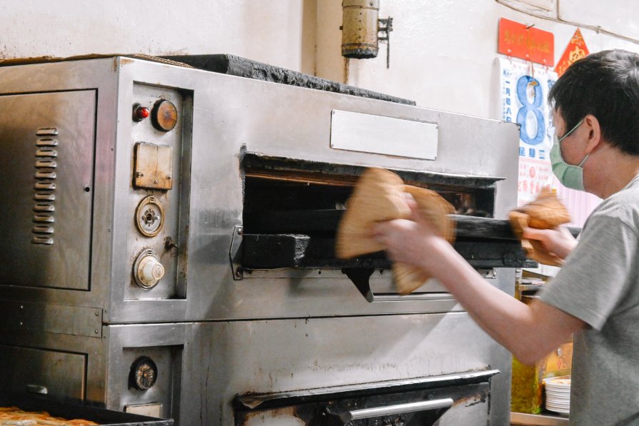 周家蔥油餅，在地50年排隊人氣老店，基隆早餐推薦/外帶 @女子的休假計劃