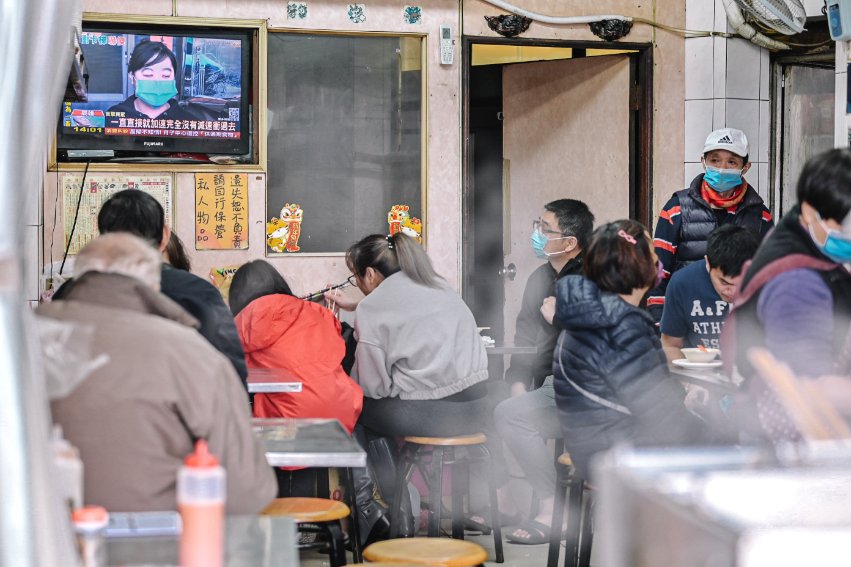 五層豬腸湯｜在地超人氣小吃，滷肉飯只要10元(菜單) @女子的休假計劃