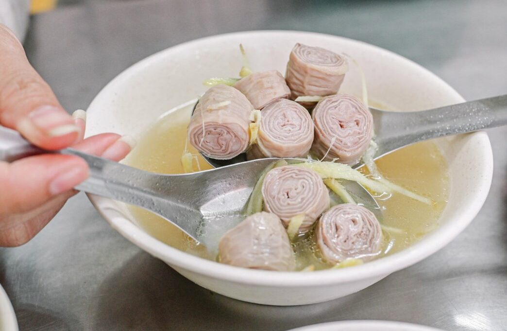五層豬腸湯｜在地超人氣小吃，滷肉飯只要10元(菜單) @女子的休假計劃