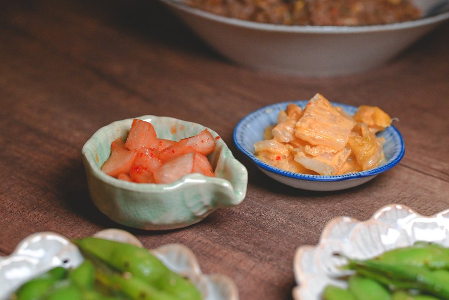 炭吉郎居酒屋 | 超有特色以花點綴擺設，職人燒烤必吃居酒屋/板橋深夜食堂 @女子的休假計劃