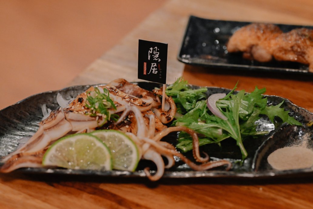 隱居居酒屋江子翠店：超有日式氛圍深夜食堂居酒屋/板橋美食 @女子的休假計劃