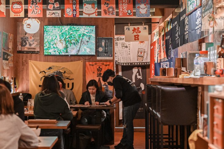 隱居居酒屋江子翠店：超有日式氛圍深夜食堂居酒屋/板橋美食 @女子的休假計劃