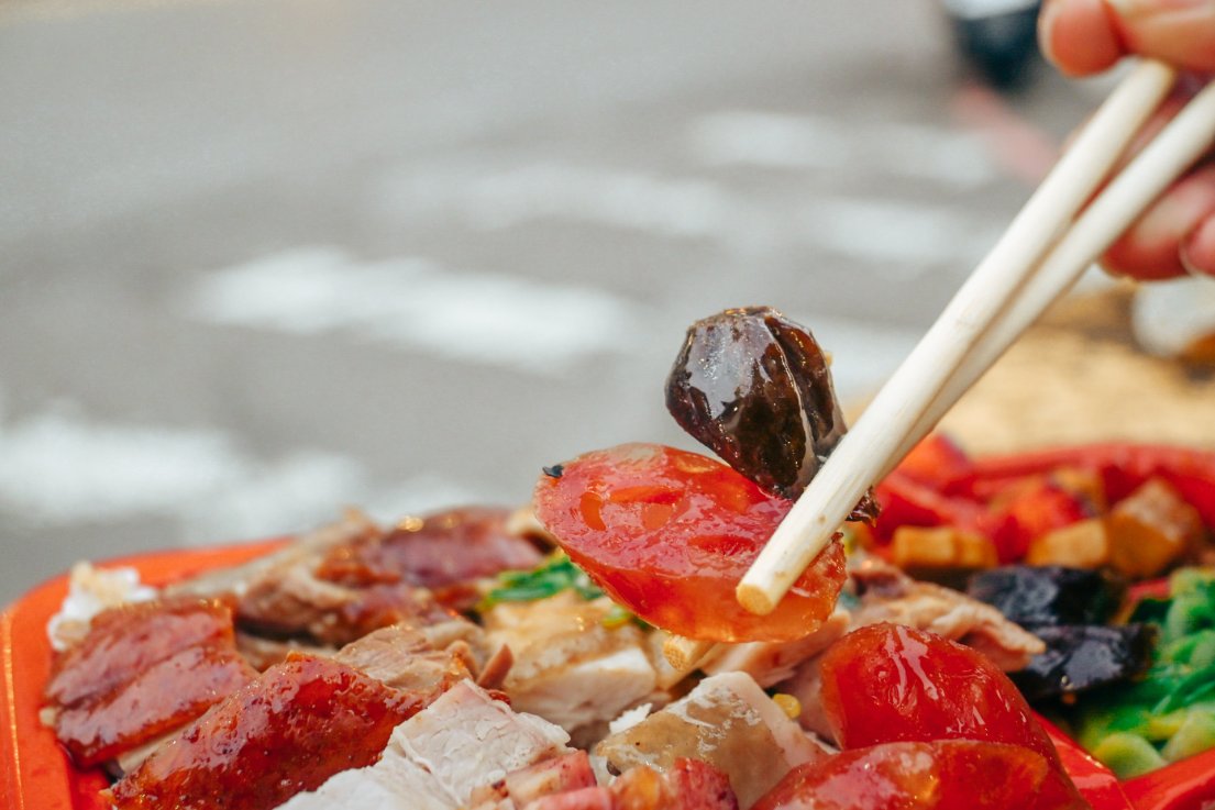 龍祥鴨莊|人氣港式燒臘六樣主菜豪華招牌飯，食尚玩家報導/新莊龍祥鴨莊便當/外帶 @女子的休假計劃