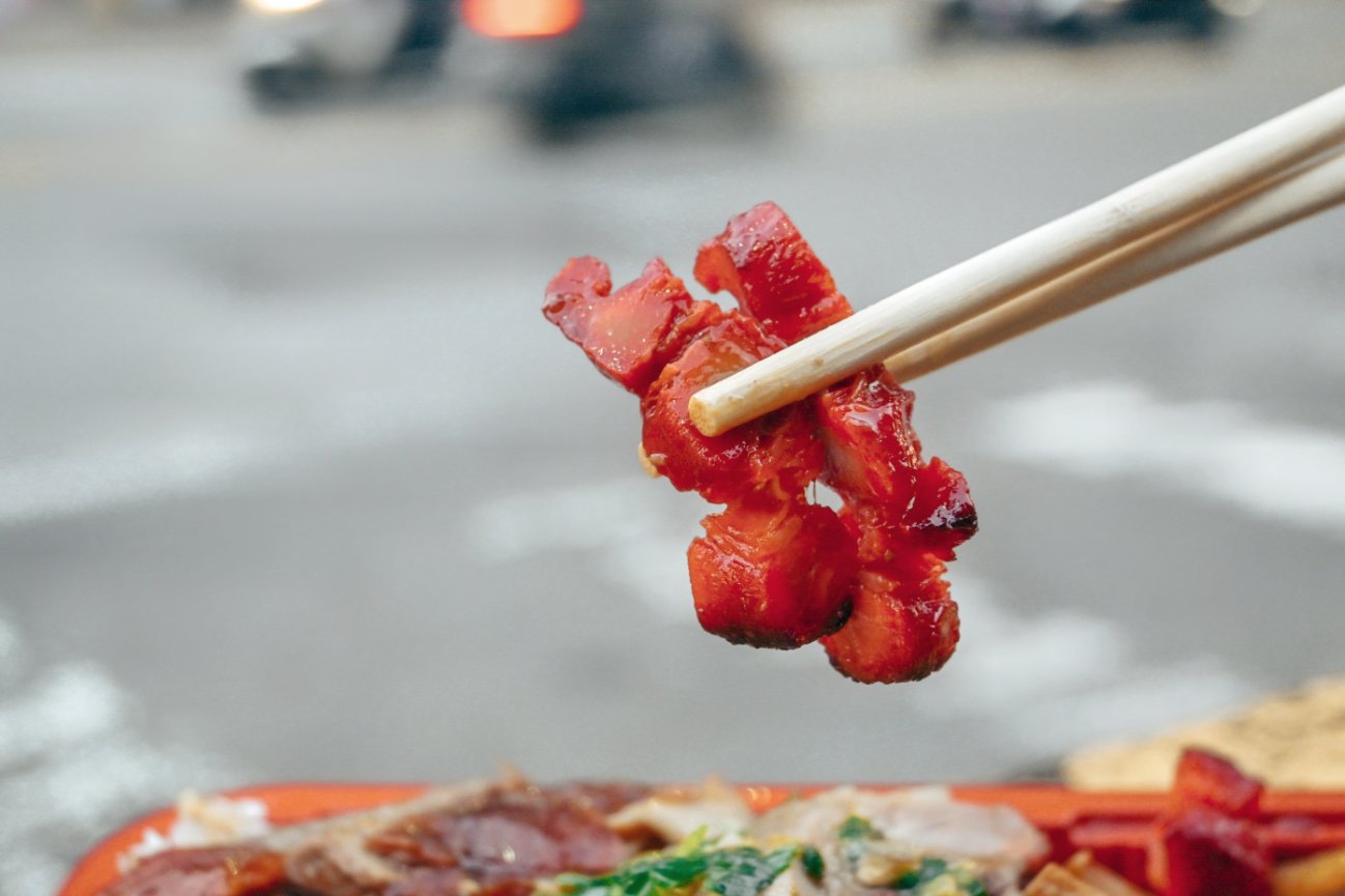 龍祥鴨莊|人氣港式燒臘六樣主菜豪華招牌飯，食尚玩家報導/新莊龍祥鴨莊便當/外帶 @女子的休假計劃