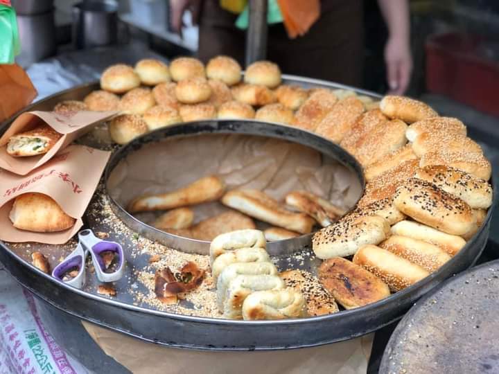 【萬華美食】小李子燒餅舖，雙和市場手工燒餅店(外帶) @女子的休假計劃