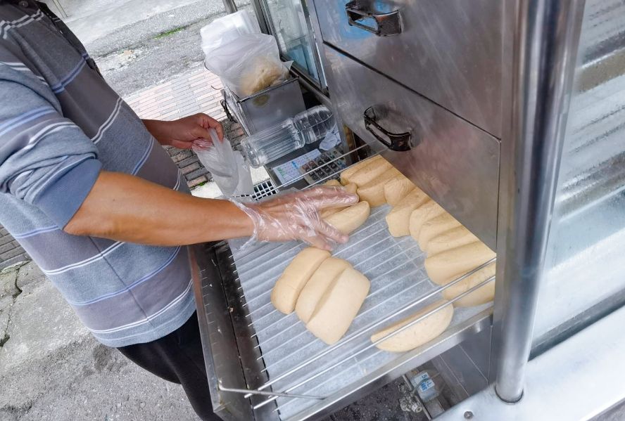 桃園無名饅頭|神出鬼沒40年小攤車，在地人才知道桃園包子饅頭推薦/外帶 @女子的休假計劃