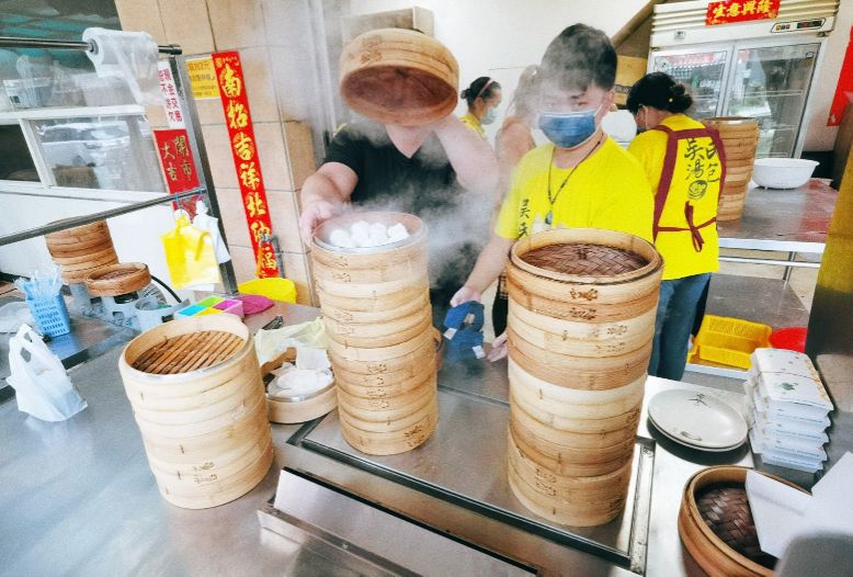 桃園早餐推薦吳氏湯包手工小籠包加韭菜醬簡直超完美/長庚醫院美食/外帶 @女子的休假計劃