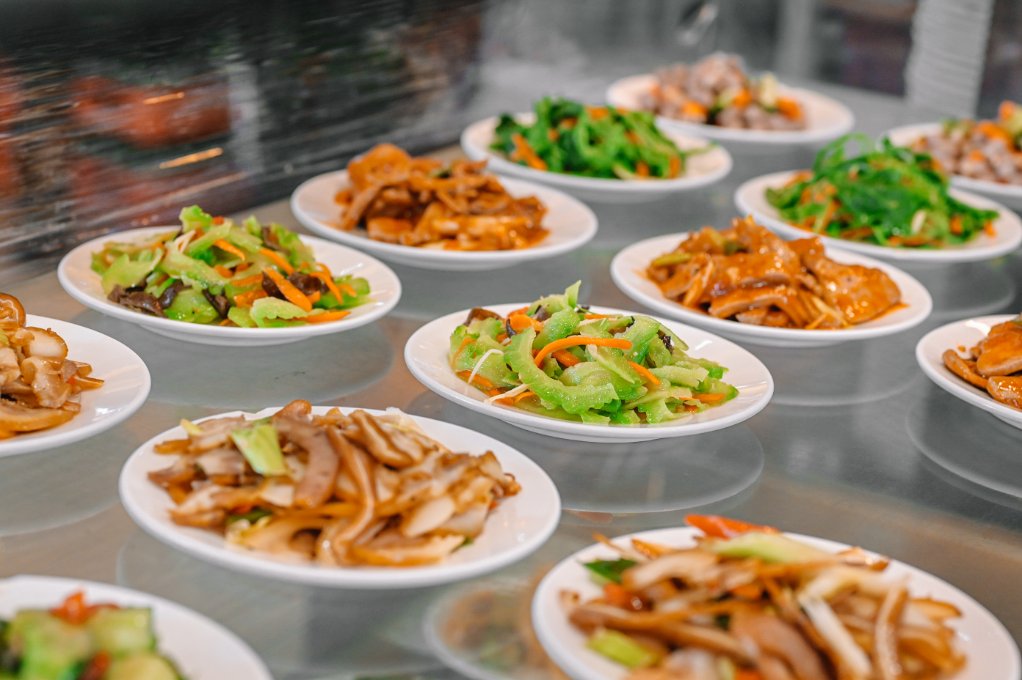 【新竹美食】頂廂園，低消95元豆漿、豆花、小米粥、綠茶免費吃到飽(外帶) @女子的休假計劃