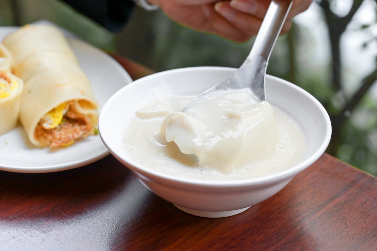 【新竹美食】頂廂園，低消95元豆漿、豆花、小米粥、綠茶免費吃到飽(外帶) @女子的休假計劃