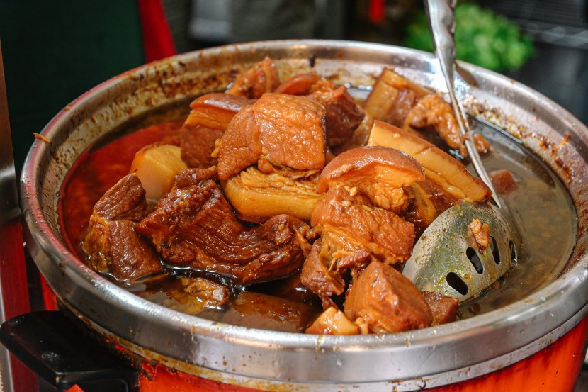 鄭記肉夾饃，隱身巷弄中陝西特色美食，肉夾饃必吃/外帶 @女子的休假計劃