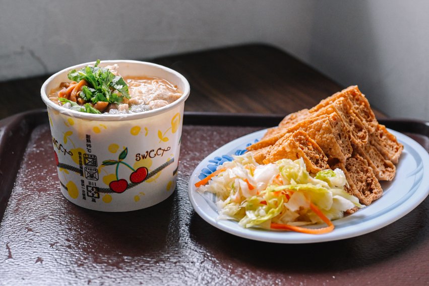 同心大腸蚵仔麵線｜被麵線耽誤的臭豆腐店(菜單) @女子的休假計劃