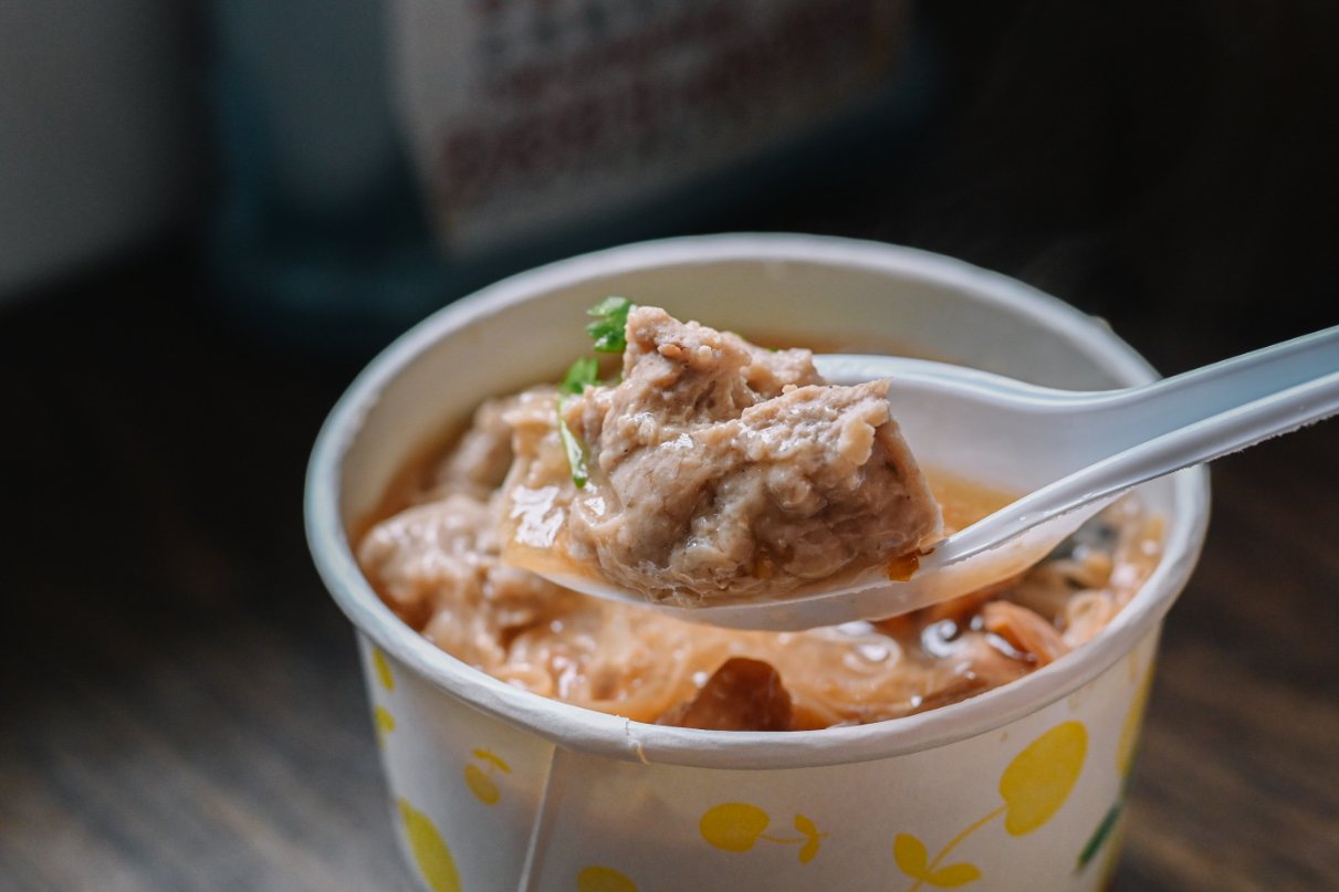 同心大腸蚵仔麵線｜被麵線耽誤的臭豆腐店(菜單) @女子的休假計劃