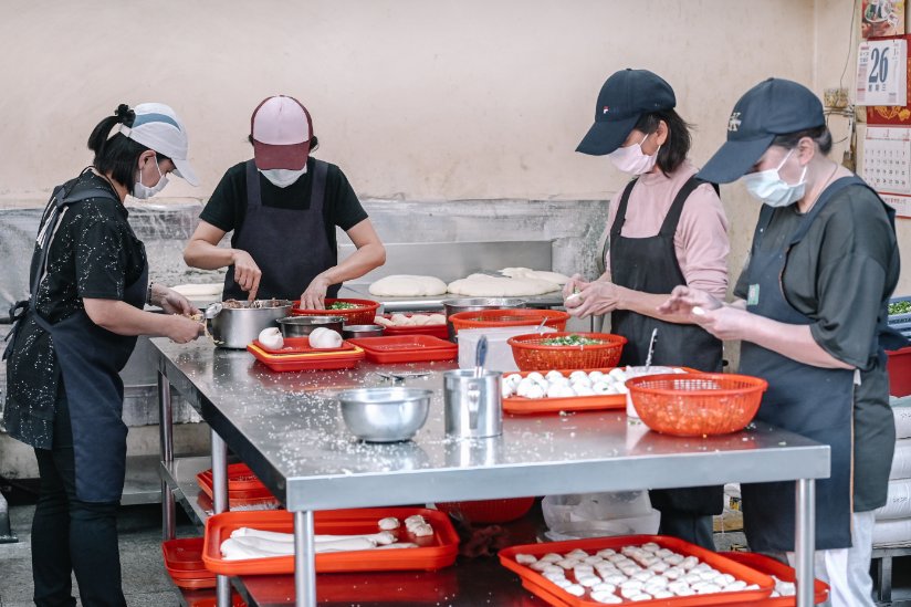 龍門胡椒餅｜在地人氣蔥香滿滿下午茶點心小酥餅、胡椒餅(外帶) @女子的休假計劃