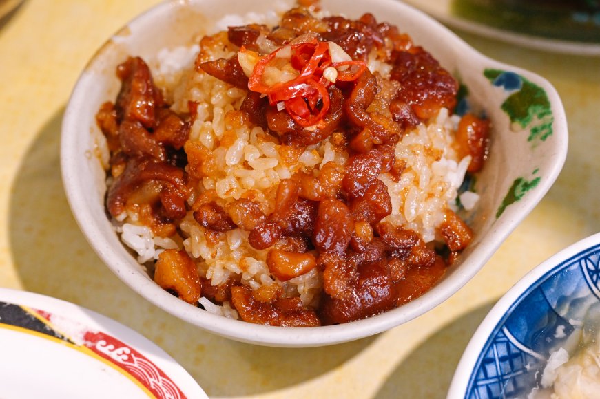 店小二魯肉飯｜三重滷肉飯在地人都愛吃(菜單) @女子的休假計劃