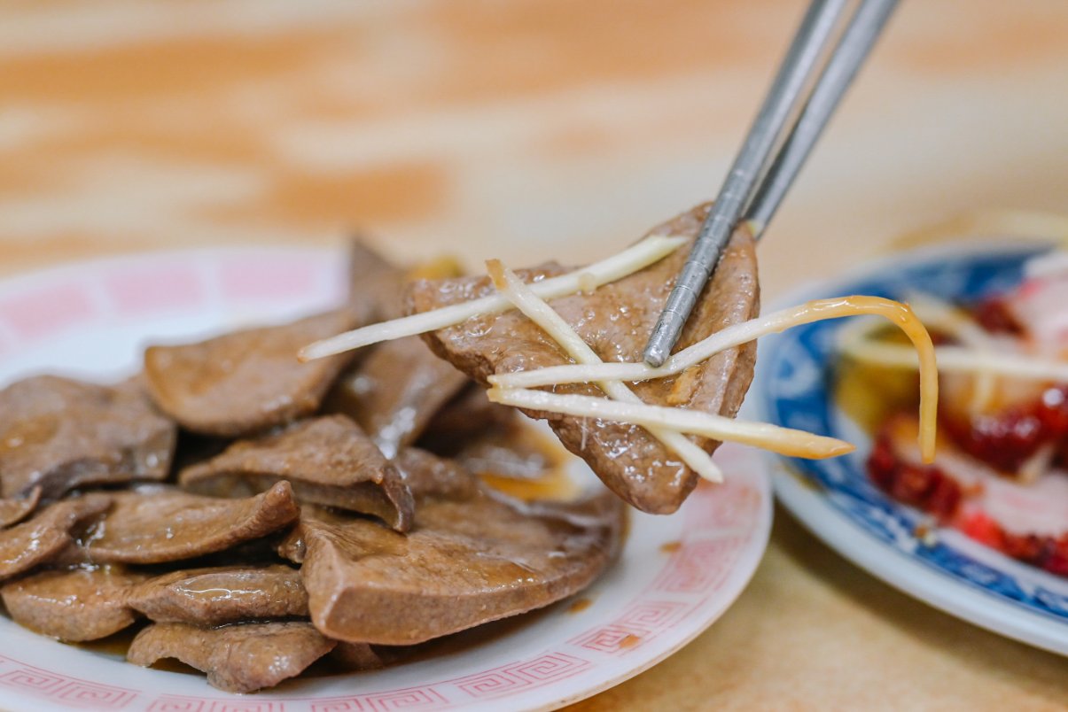 豬腸冬粉土城｜在地人大推只營業平日土城捷運站美食/外帶 @女子的休假計劃