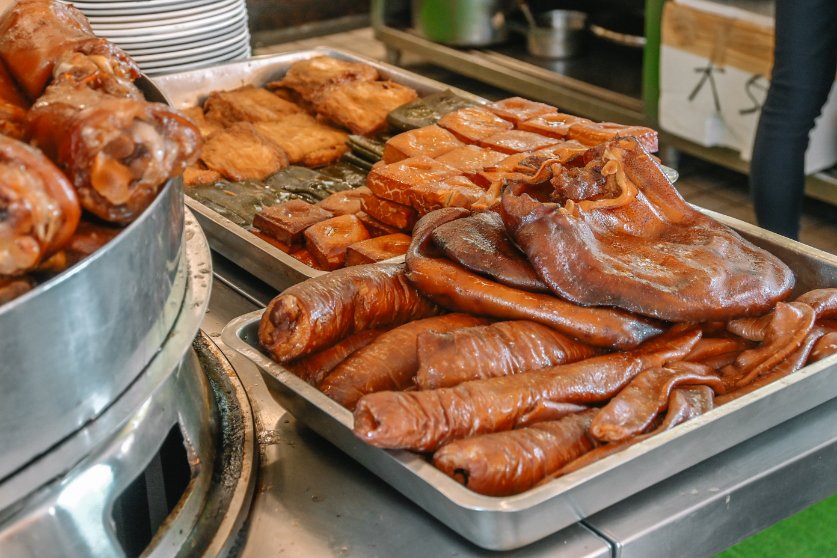 陳家莊魯肉飯｜土城在地必吃美食，豬腳也是強到不行(外帶) @女子的休假計劃